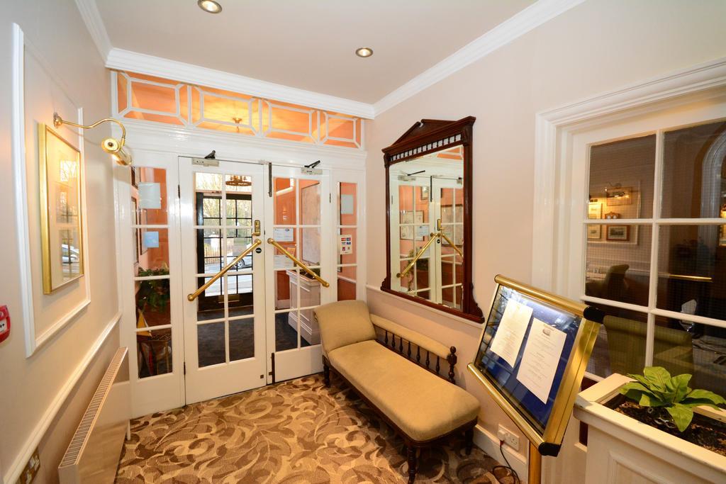The Crescent Hotel Скарборо Екстер'єр фото