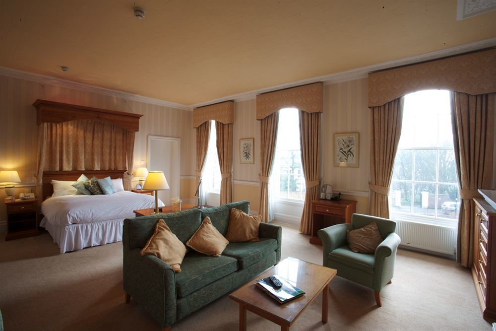 The Crescent Hotel Скарборо Екстер'єр фото