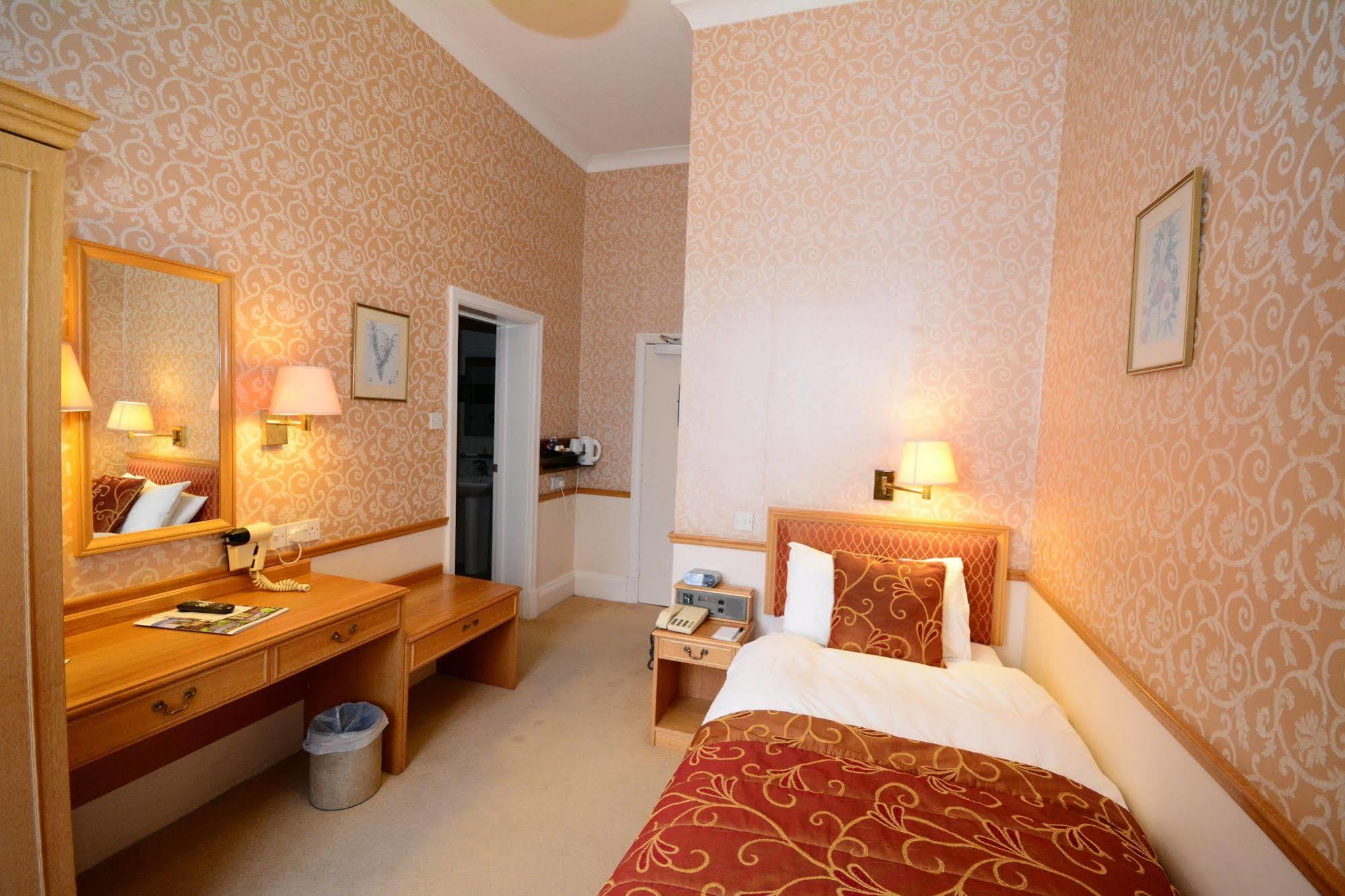 The Crescent Hotel Скарборо Екстер'єр фото